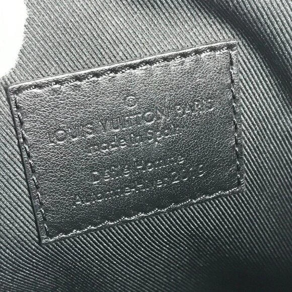 LOUIS VUITTON M30332 Taiga Rainbow Danube-Messenger Bag Pochette Shoulder Bag - Picture 11 of 14